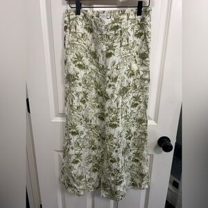 EUC like new Rachel Zoe Green and White Linen Pants with gorgeous animal toile M
